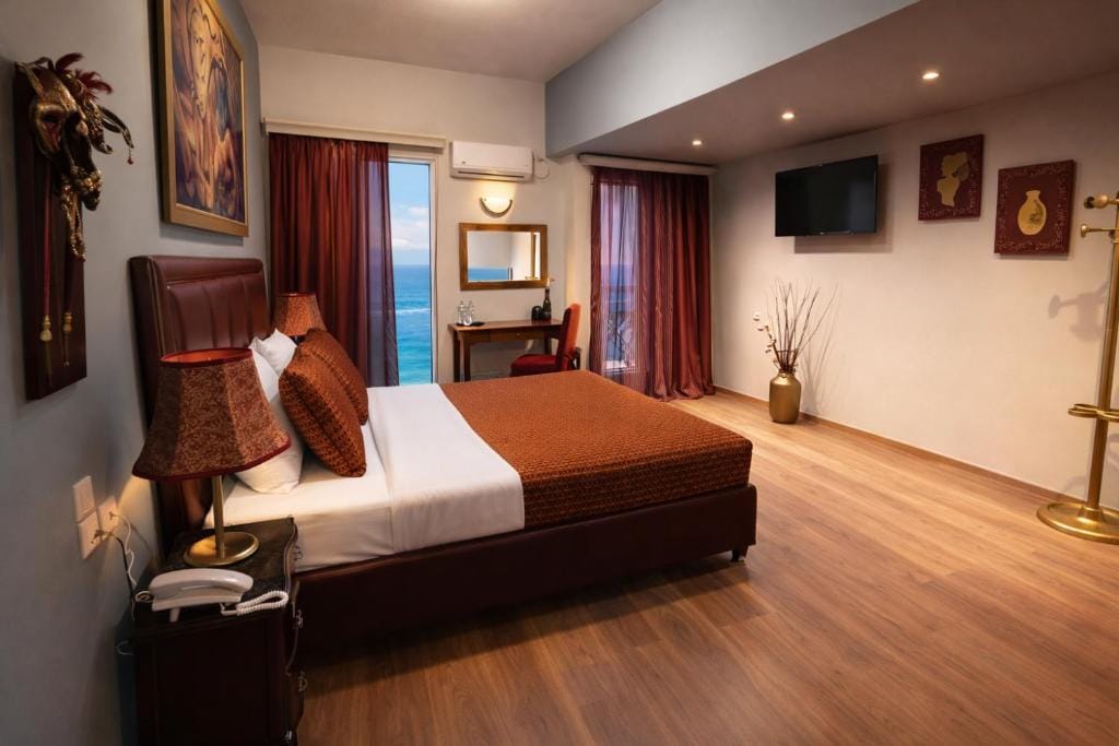 Queens Leriotis Hotel — 2