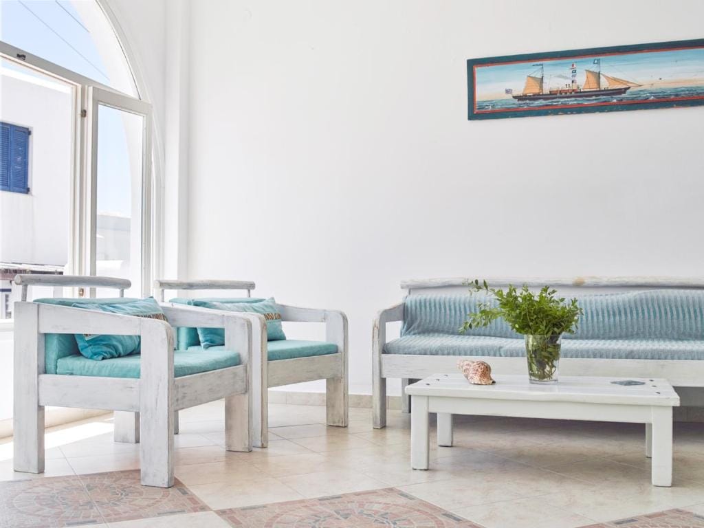 Londos Hotel — 5