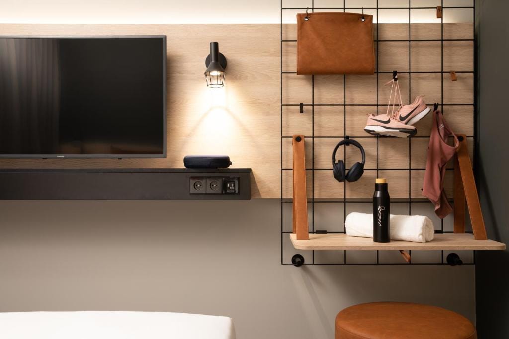 Moxy Plymouth — 2