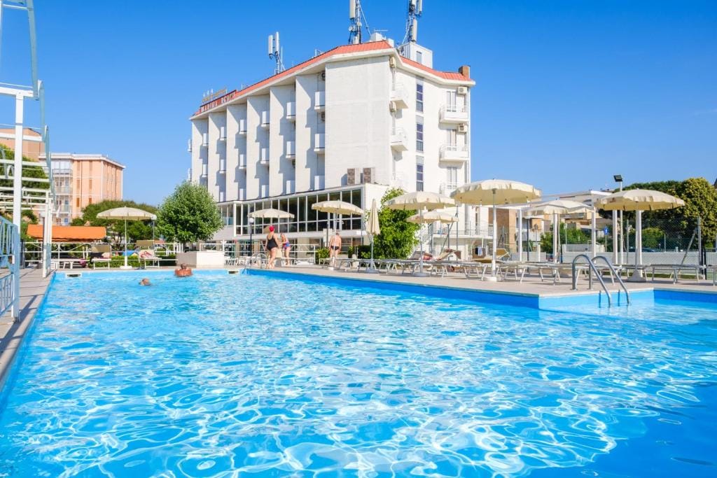 Hotel Marina Beach - Azzurro Club