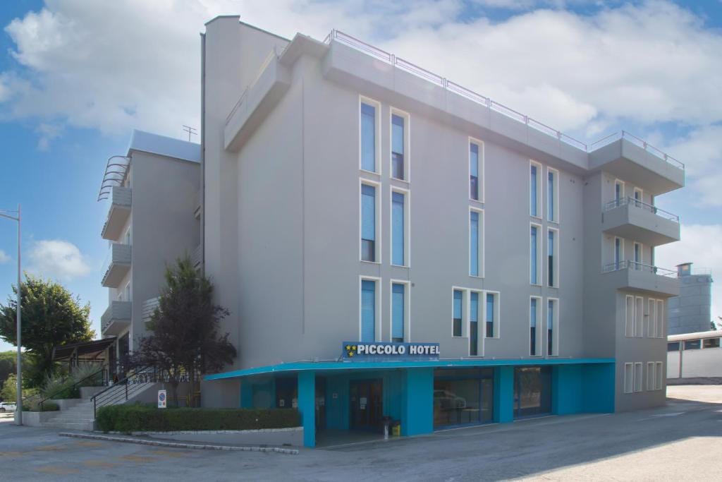 Piccolo Hotel — 1