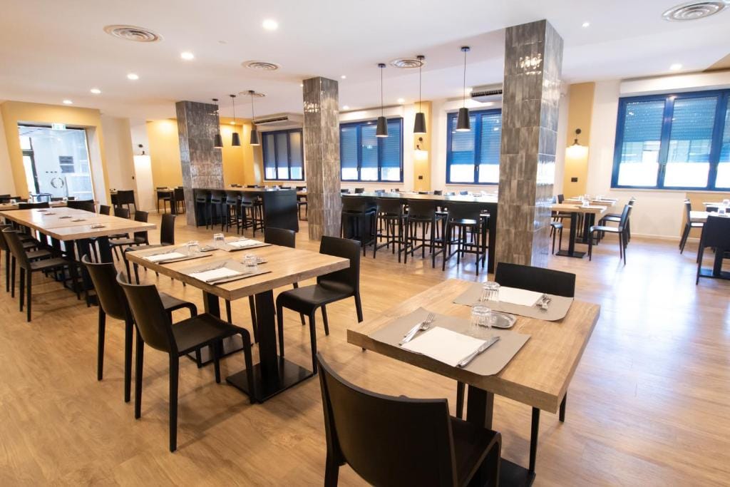 Piccolo Hotel — 4
