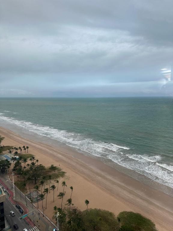 2704 Flat Beira Mar Av Boa viagem Vista Deslumbrante e com cozinha — 2