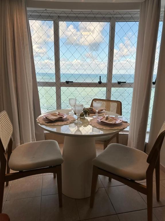 2704 Flat Beira Mar Av Boa viagem Vista Deslumbrante e com cozinha — 4