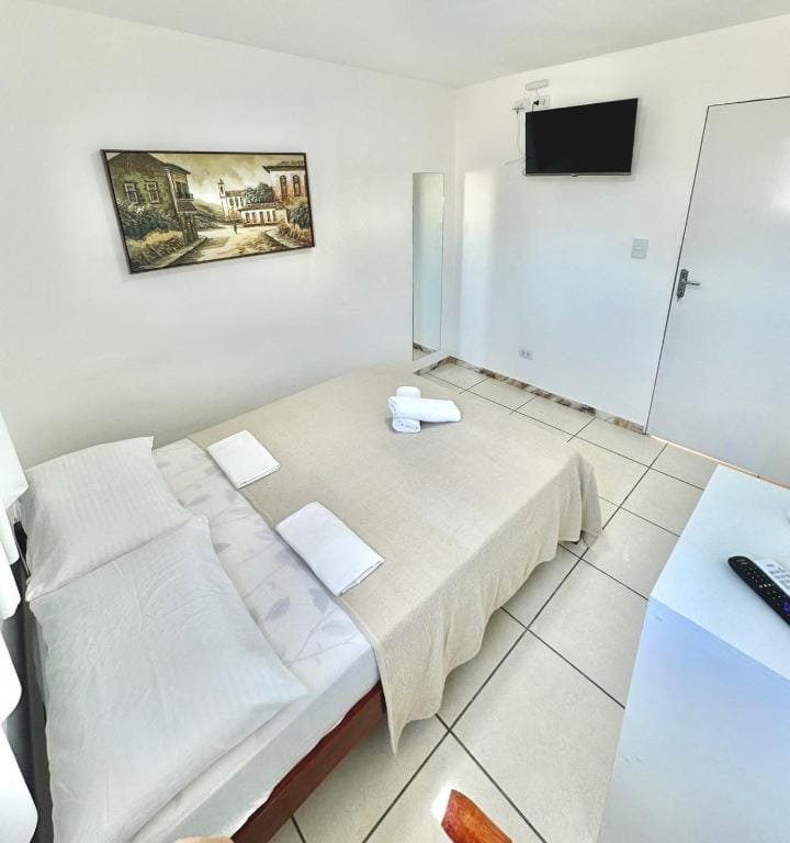 Quarto 01 - Pousada Canaã — 4