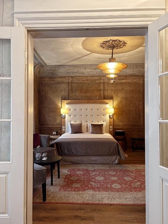 Dome Hotel — 5