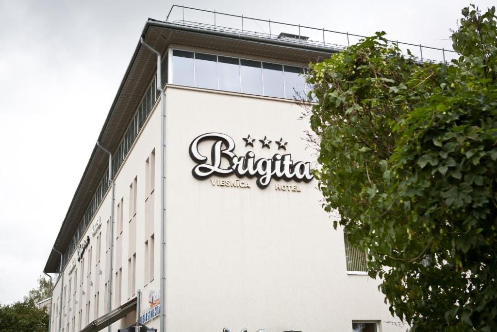 Kolonna Hotel Brigita — 2