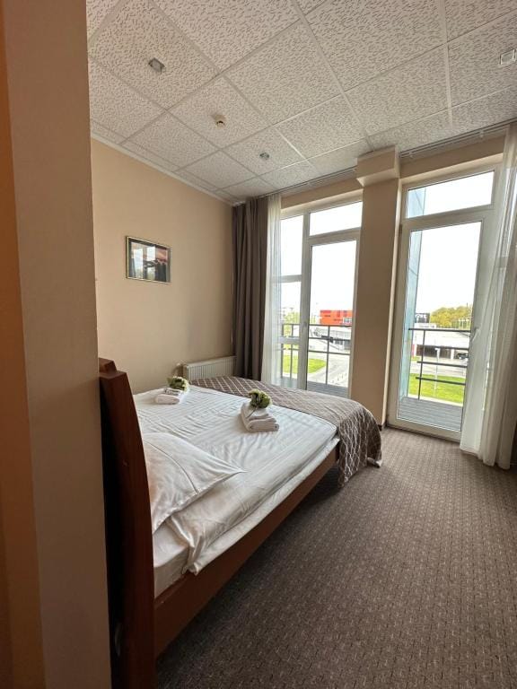 Riga Unimars Hotel — 2