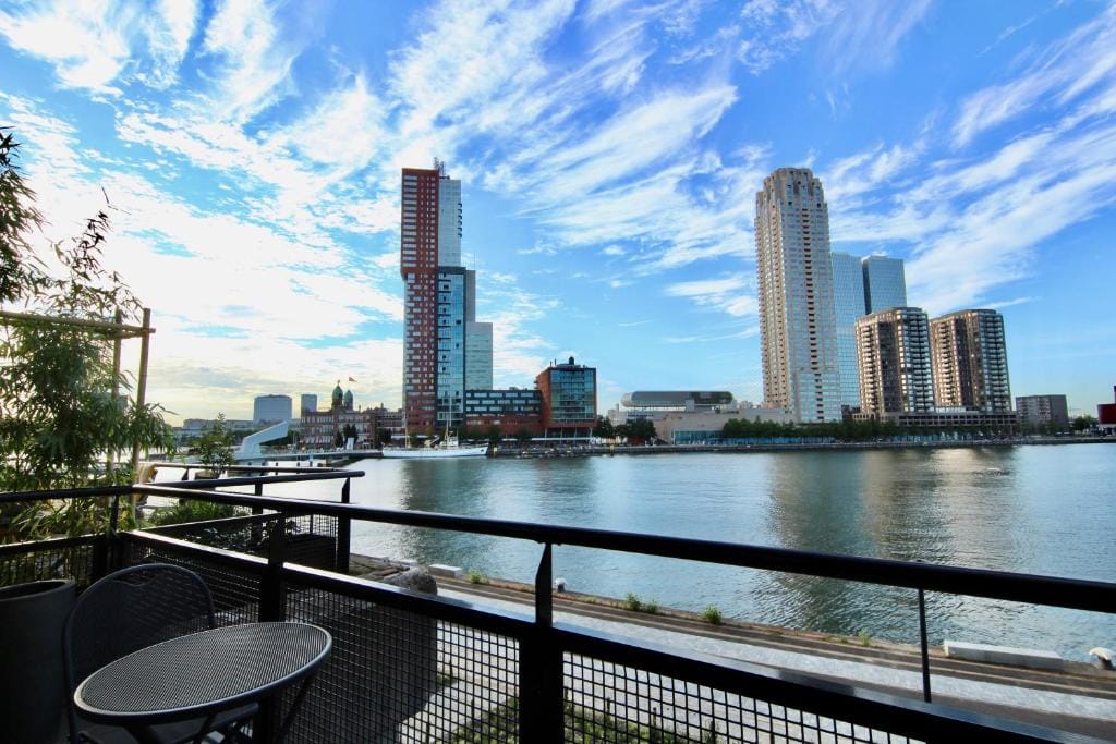 Bed, Bites & Business Hotel Rotterdam — 1
