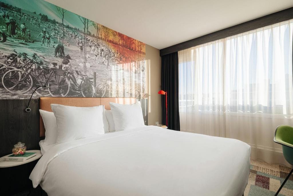 Leonardo Hotel Rotterdam Savoy — 1