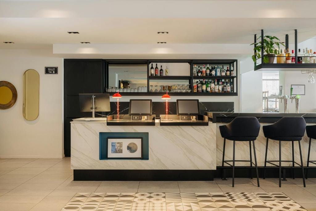 Leonardo Hotel Rotterdam Savoy — 2