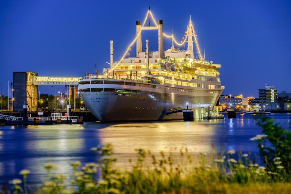 ss Rotterdam by WestCord — 1