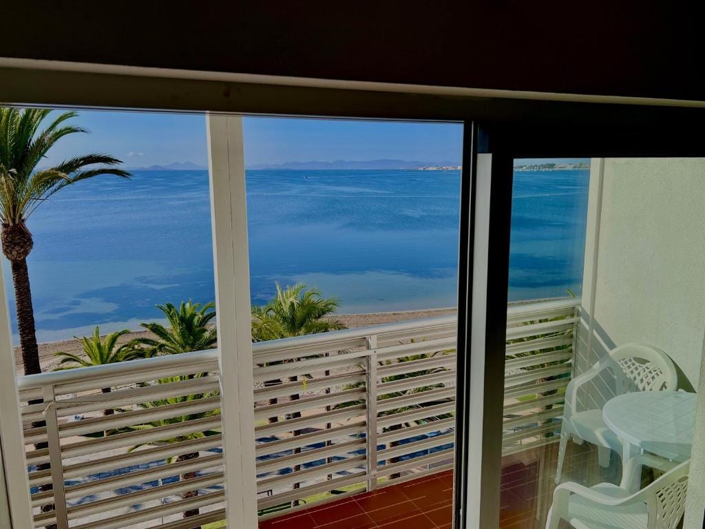 Hotel Neptuno — 3