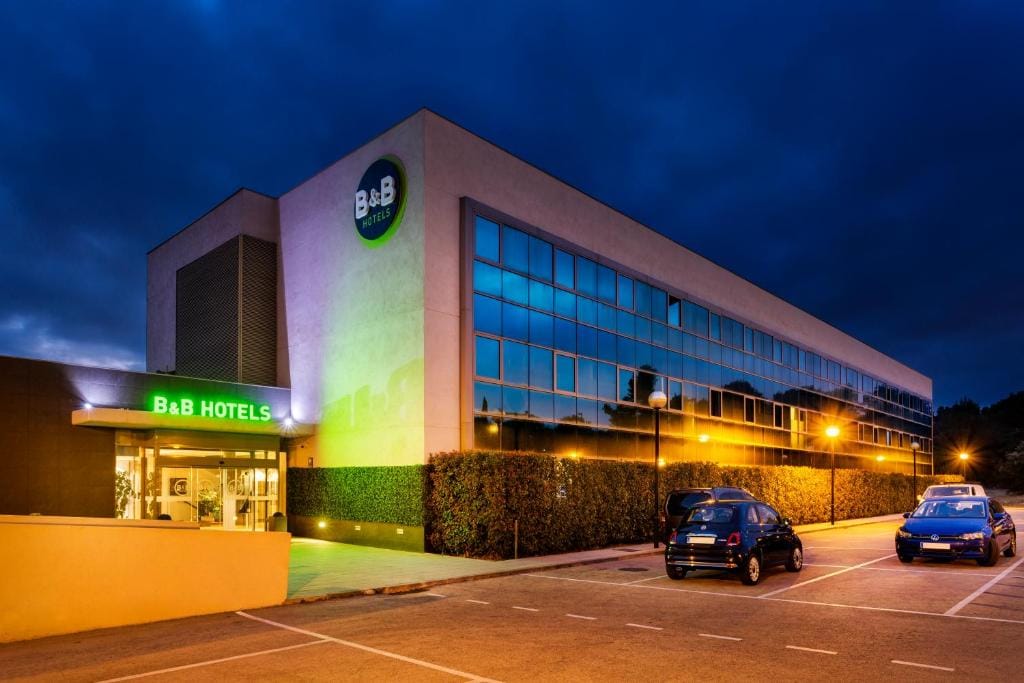 B&B HOTEL Barcelona Sant Cugat — 1