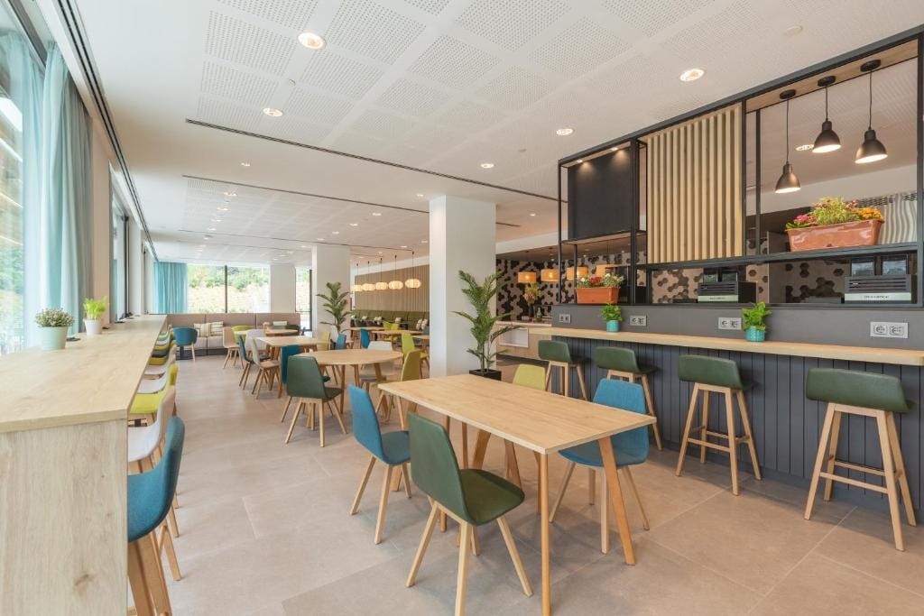 Holiday Inn Barcelona - Sant Cugat by IHG — 4