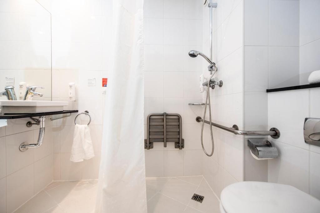Holiday Inn Express Sant Cugat by IHG — 3