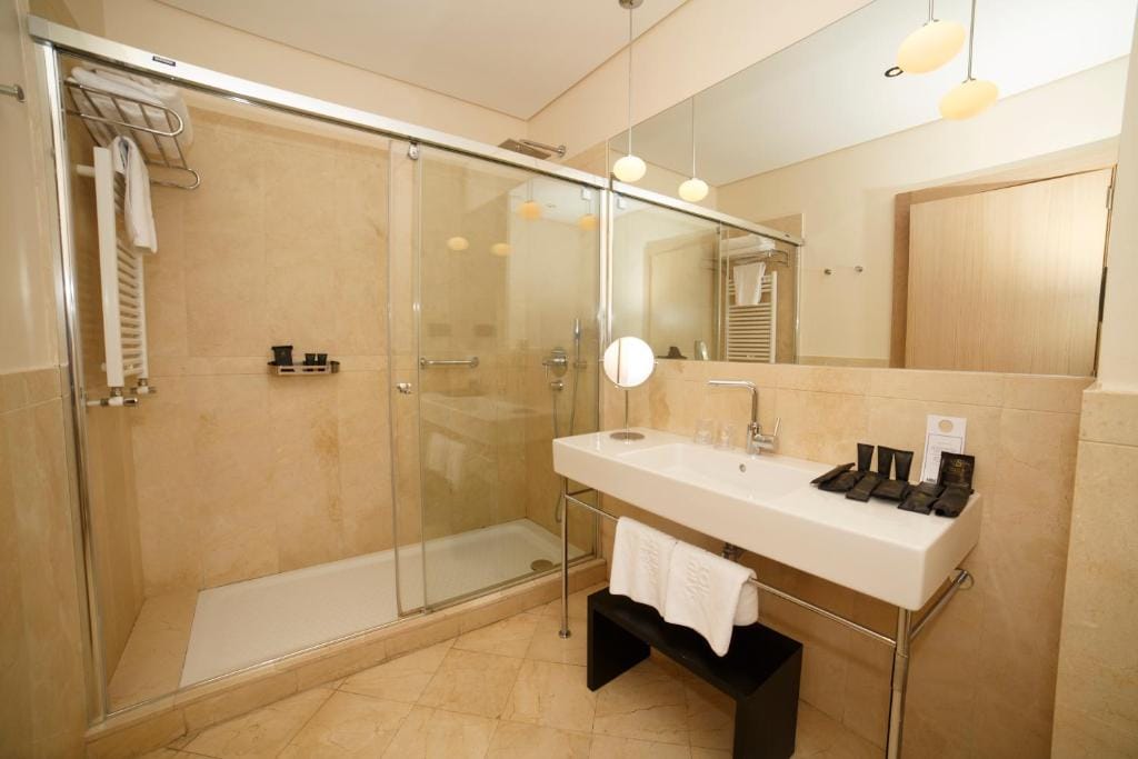 Gran Hotel Sardinero — 3