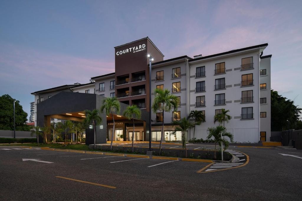 Courtyard by Marriott Santo Domingo — 5