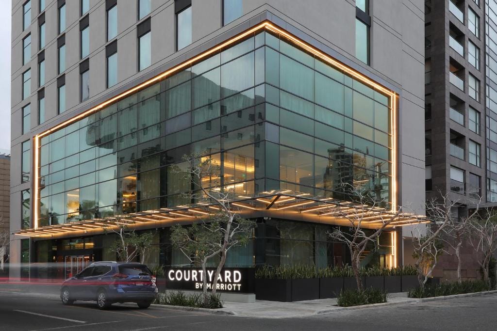 Courtyard by Marriott Santo Domingo Piantini — 2