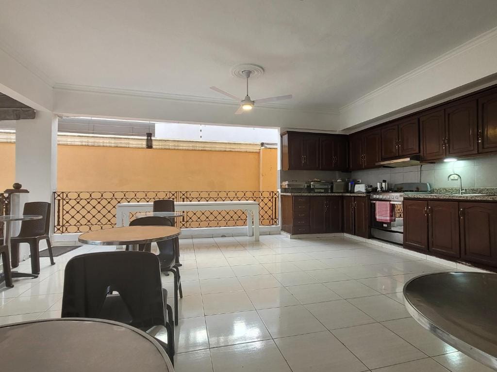 Drake Bolivar Santo Domingo — 4