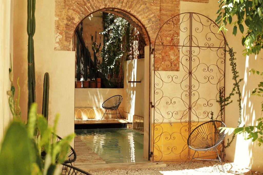 FIXIE LOFTS - Colonial Villa Suites with Pool — 3