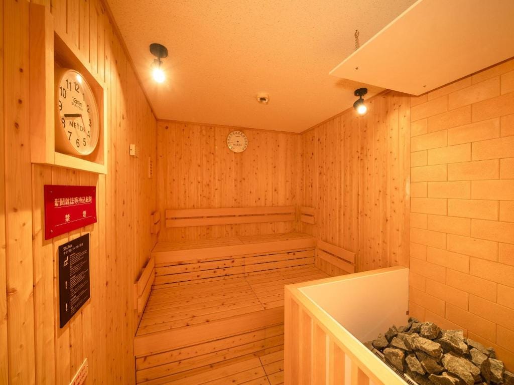 Hotel Emion Sapporo — 4