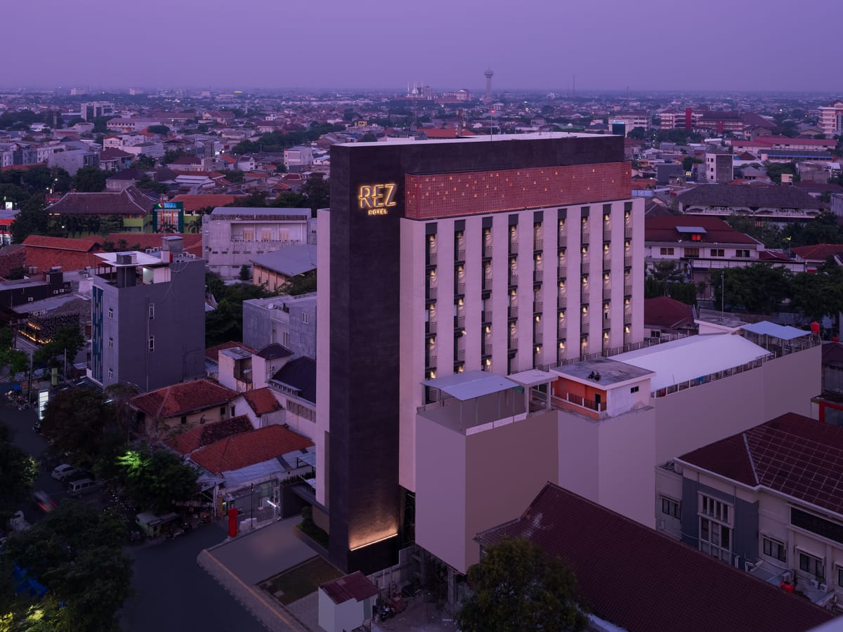 REZ Hotel — 3
