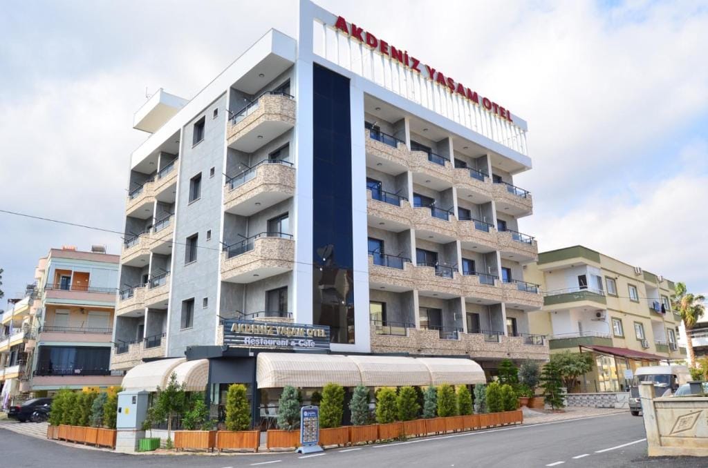 Akdeniz Yaşam Otel — 1