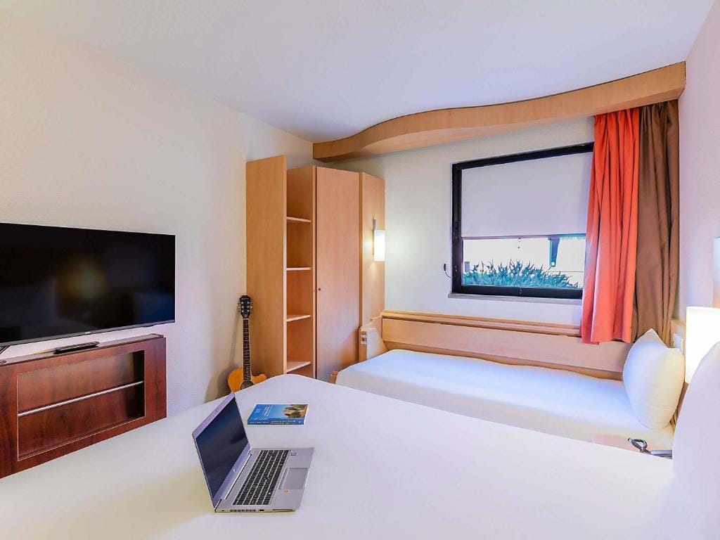 Hotel Ibis Lisboa Sintra — 3