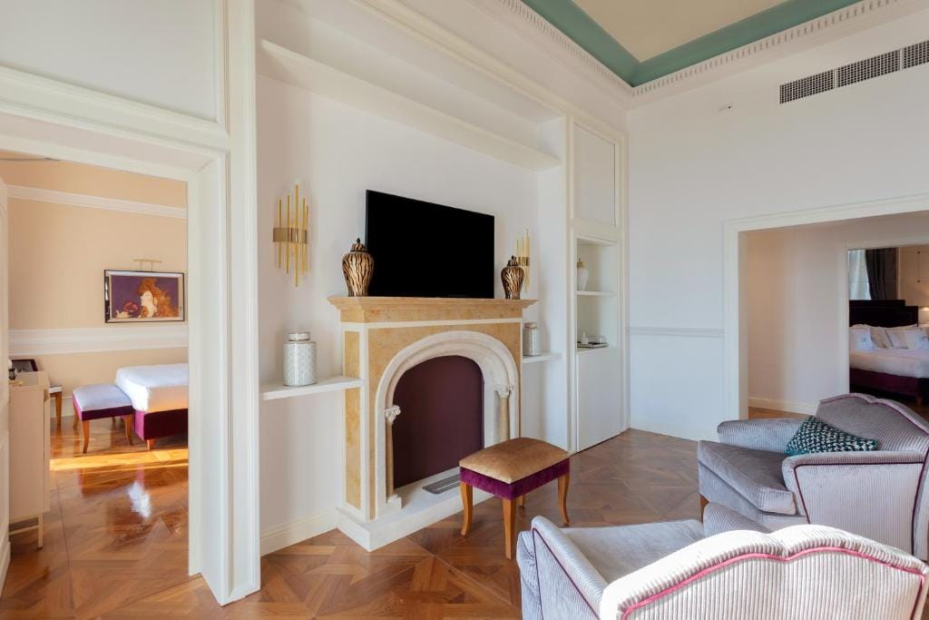 Grand Hotel Des Etrangers- The Leading Hotels of the World — 5