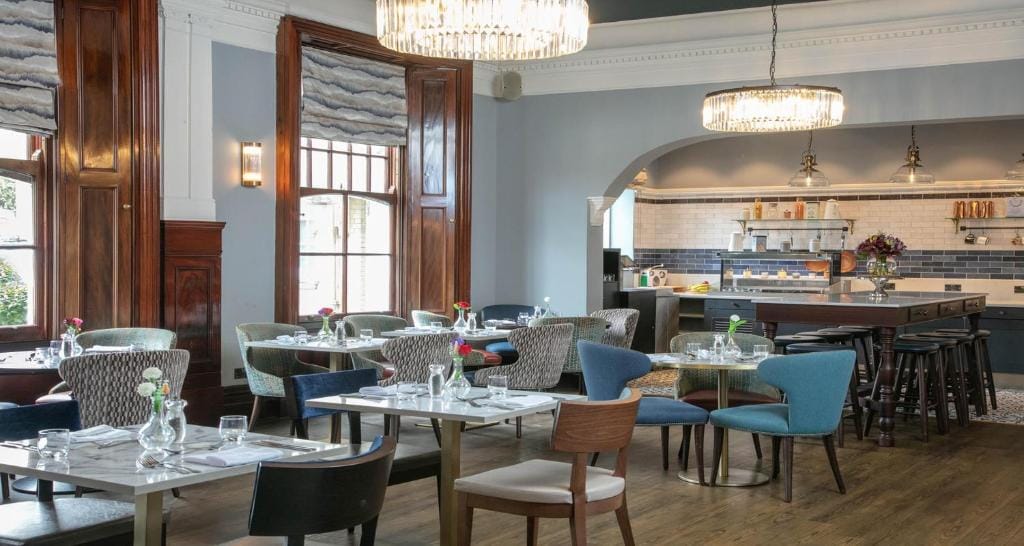 Best Western Chilworth Manor Hotel — 3