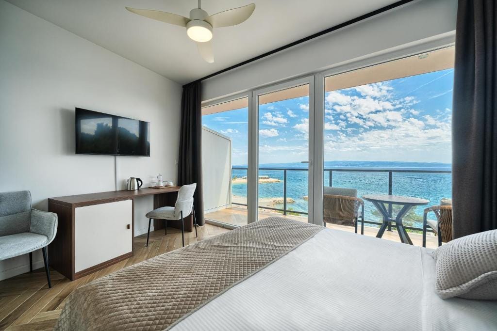 STELLA'S BEACHFRONT - Aparthotel - FREE PARKING — 3