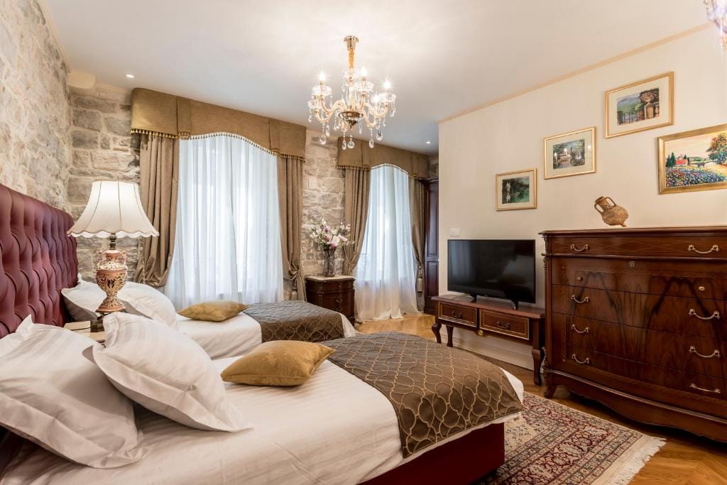Villa Nepos Hotel — 2