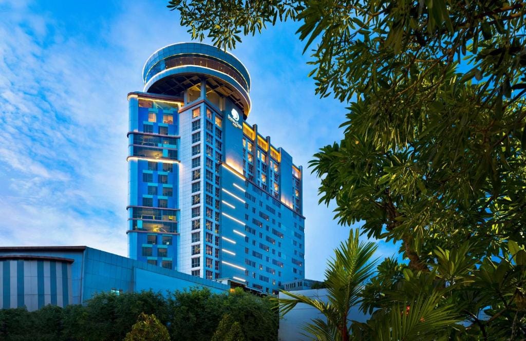 DoubleTree by Hilton Surabaya — 5