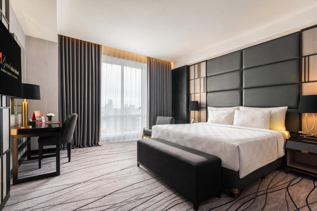 Grand Swiss-Belhotel Darmo — 2