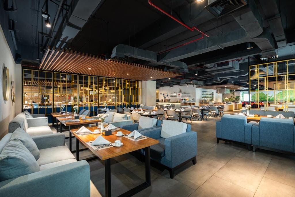 Grand Swiss-Belhotel Darmo — 5