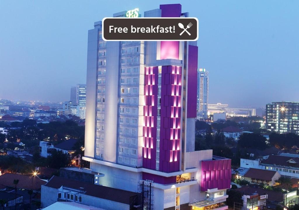 Hotel Santika Premiere Gubeng Surabaya — 1