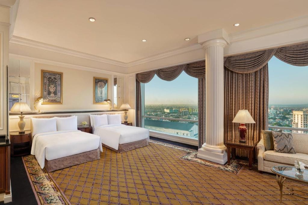 JW Marriott Hotel Surabaya — 2