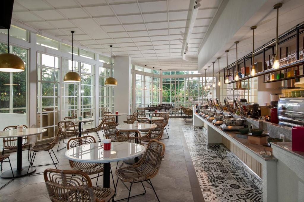 Kampi Hotel Tunjungan - Surabaya — 3