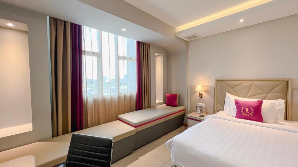 Leedon Hotel & Suites Surabaya — 2