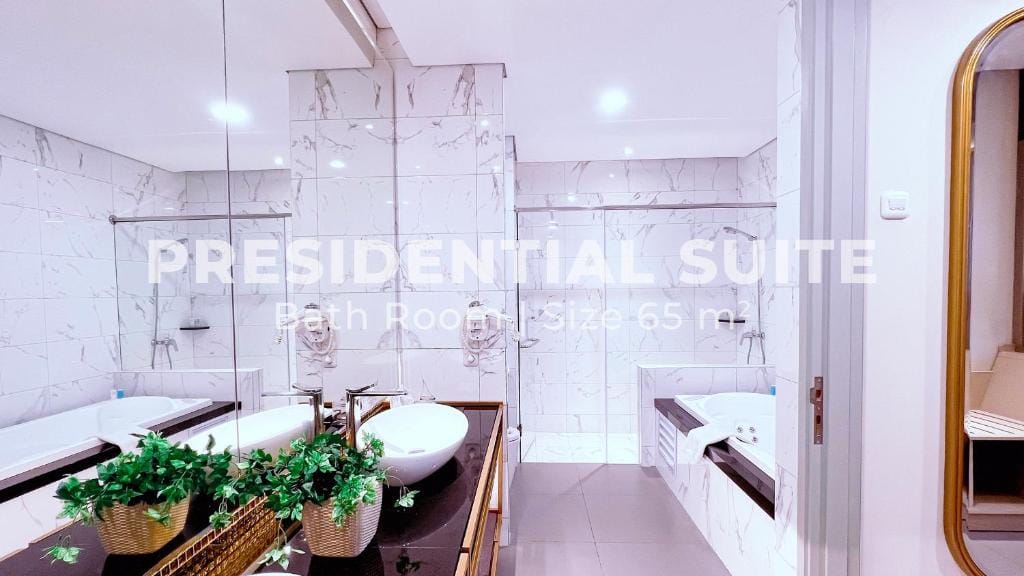 Leedon Hotel & Suites Surabaya — 3