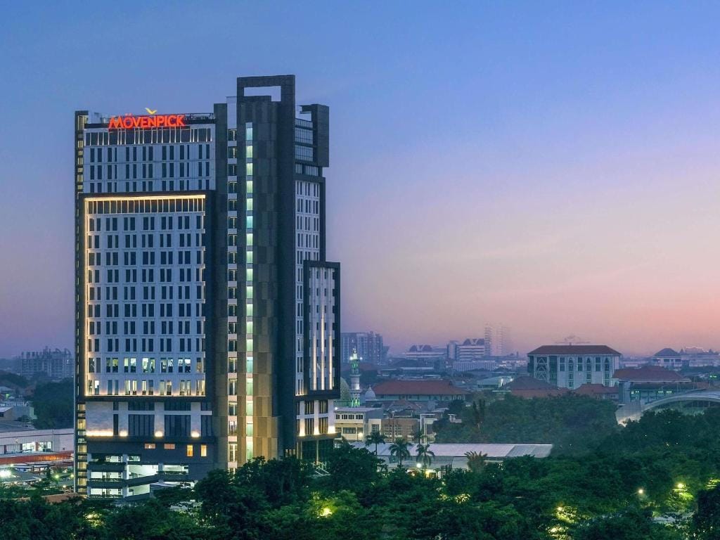 Movenpick Surabaya City — 1