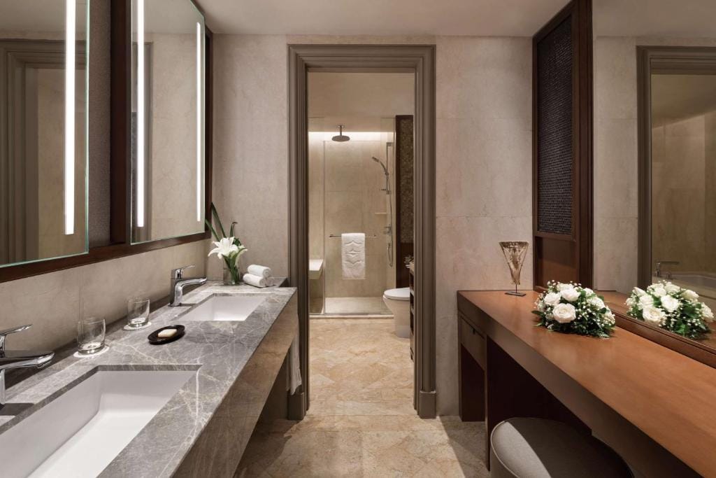 Shangri-la Surabaya — 2