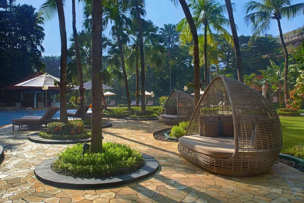 Shangri-la Surabaya — 4