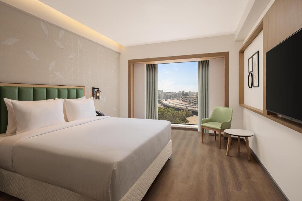 Hilton Garden Inn Surat City Centre — 2