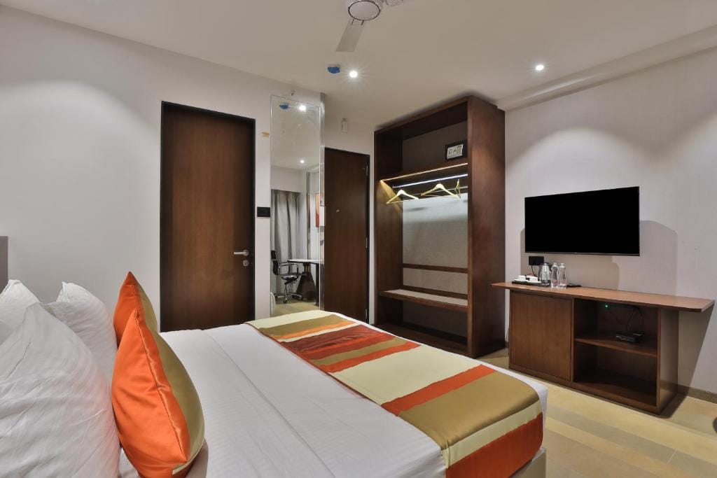 Hotel Elements Surat — 3