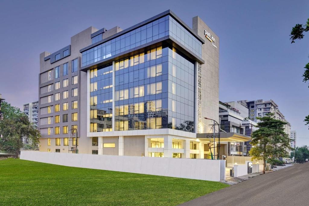 Park Inn by Radisson Surat — 1