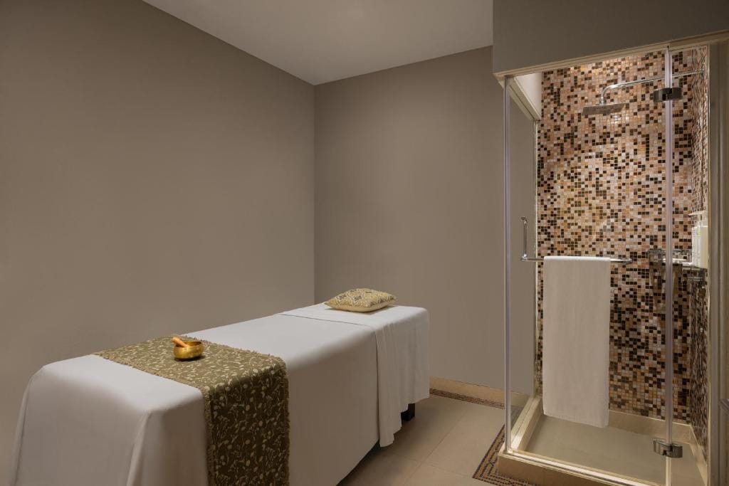 Surat Marriott Hotel — 3