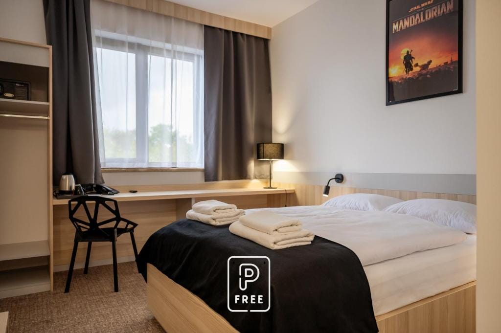Hotel Dworski Galaktyczny Park — 1