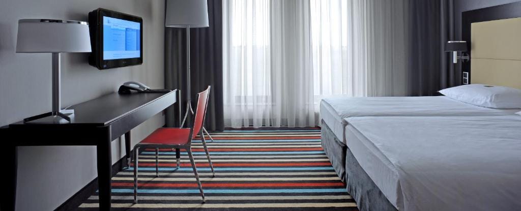 Silver Hotel & Gokart Center — 2